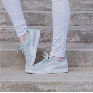 Brand new puma sneakers